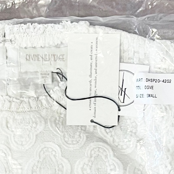 NWT DIVINE HERITAGE Lace Puffed Long Sleeve Ruffle High Neck Victorian Blouse S - Picture 5 of 5